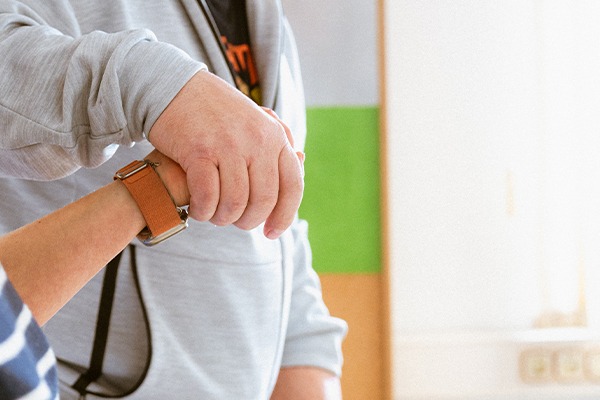 Ergotherapeutische Übung zur Hand- und Bewegungsführung am Standort Allendorf.