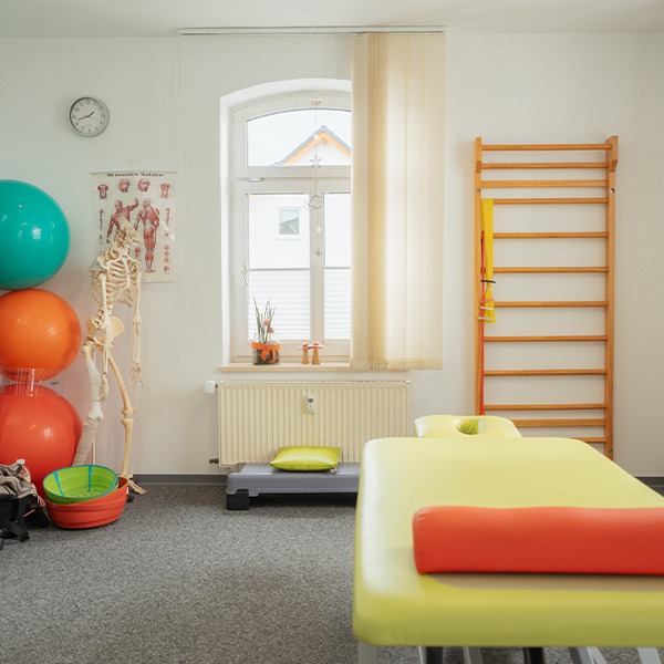 Therapieraum der Praxis Schirru am Standort Allendorf.